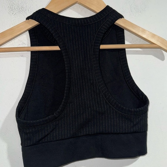 Good American Black Ribbed Tank Top size small stretch lined racerback - Picture 5 of 6